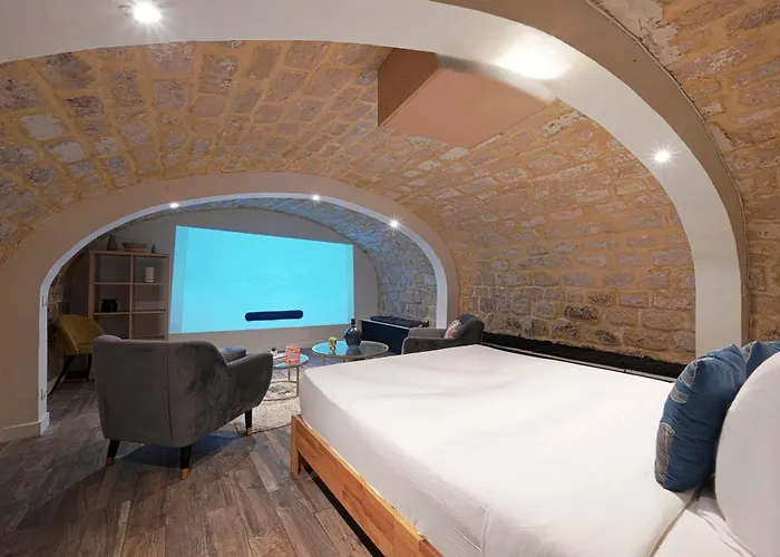 Two Floor Apartment With Home Theatre Room