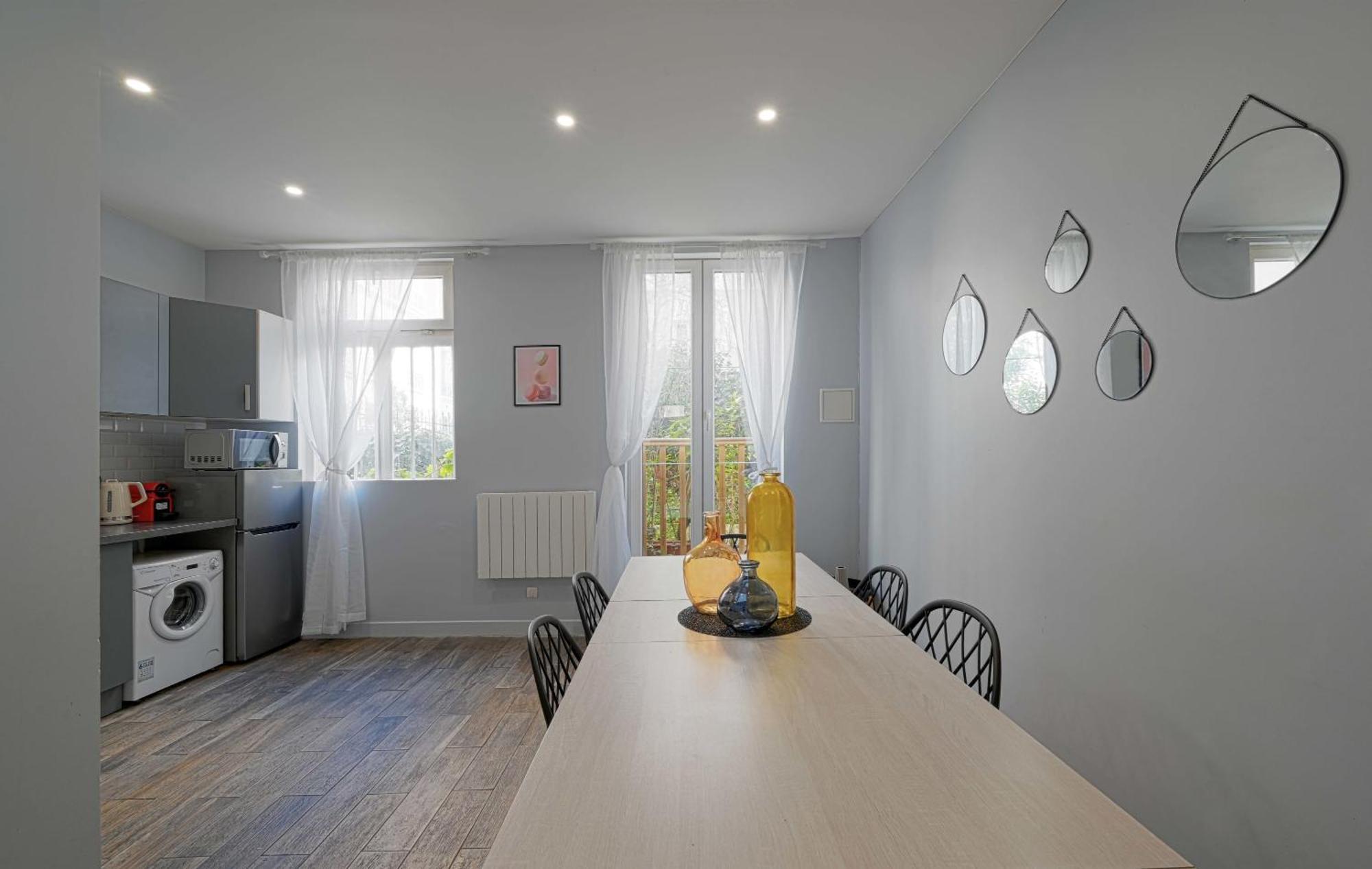 Appartement Two Floor With Theatre Parijs