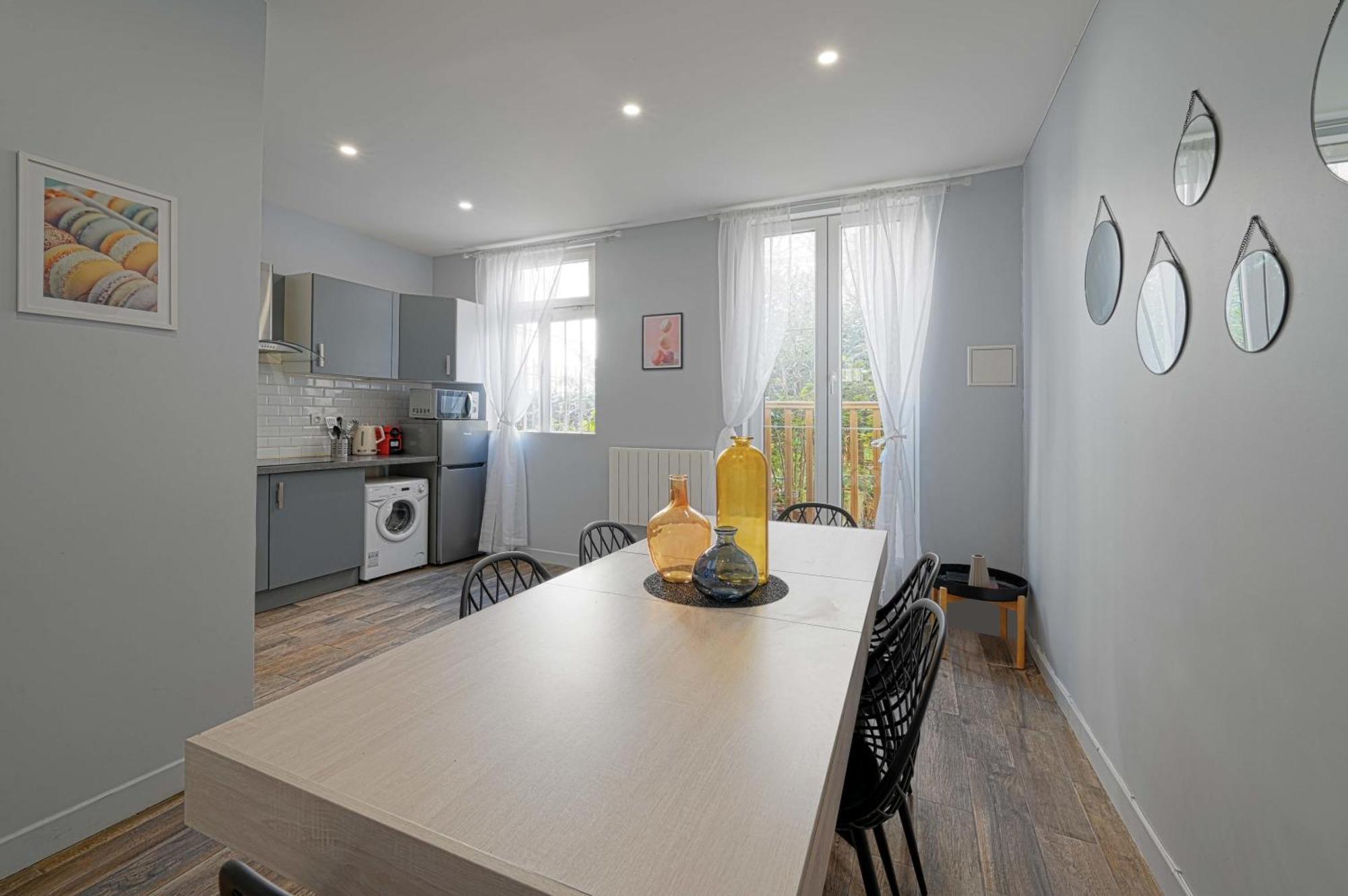 Appartement Two Floor With Theatre Parijs